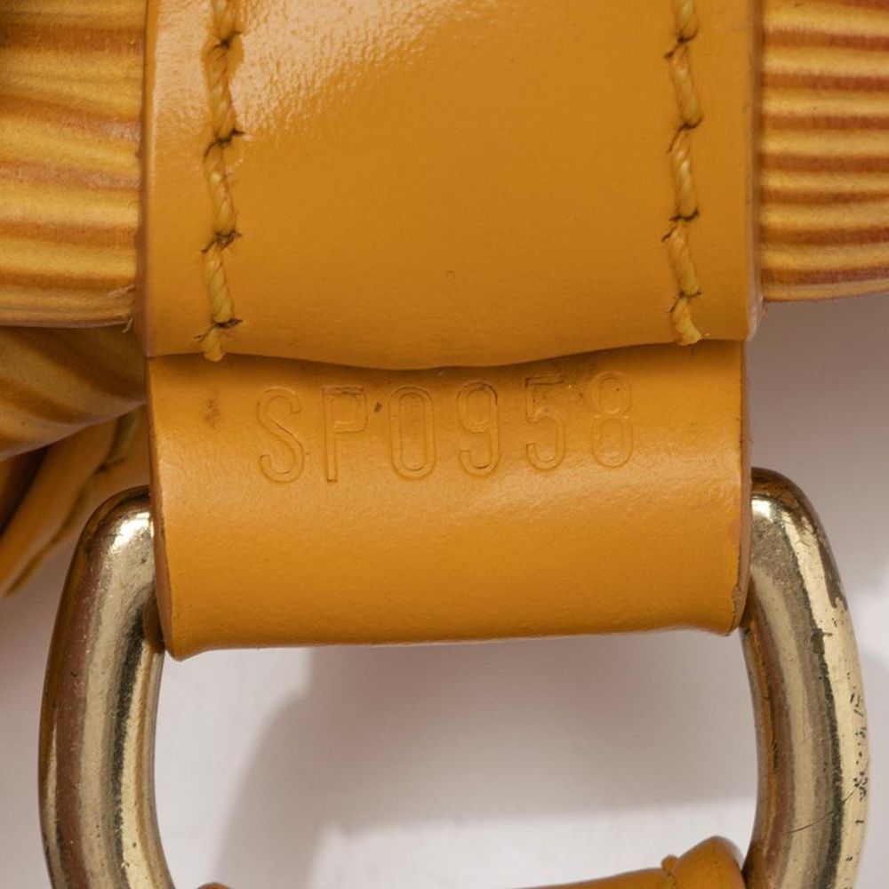 Louis Vuitton Vintage Epi Leather Noe Shoulder Bag - Picture 6 of 15